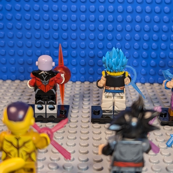 8 Minifigures- Dragon Ball Z Anime Building Block Toy Action Figures Goku Super - Picture 7 of 10
